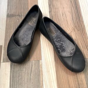 Dual Crocs Comfort Flats